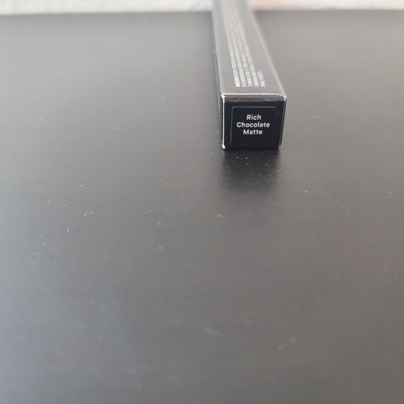 Bobbi Brown Long-Wear Cream Liner Stick Bark - Picture 2 of 2